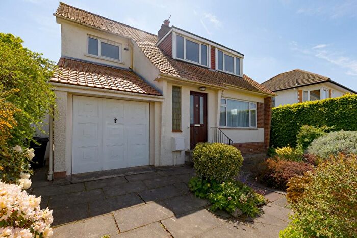 4 Bedroom Detached House For Sale In Caiystane Avenue, Fairmilehead, Edinburgh, EH10