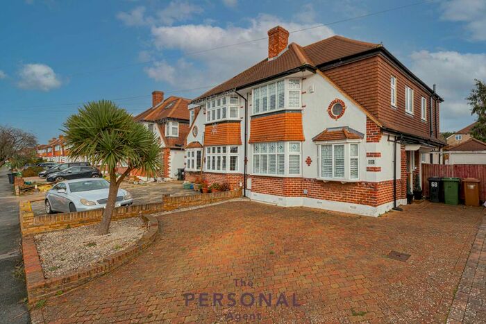 4 Bedroom Semi-Detached House To Rent In Seaforth Gardens, Stoneleigh KT19