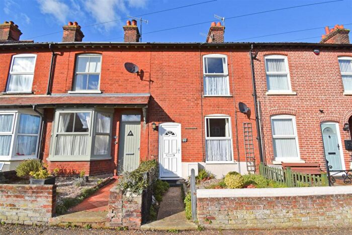 2 Bedroom Terraced House To Rent In Central Road, Cromer, NR27