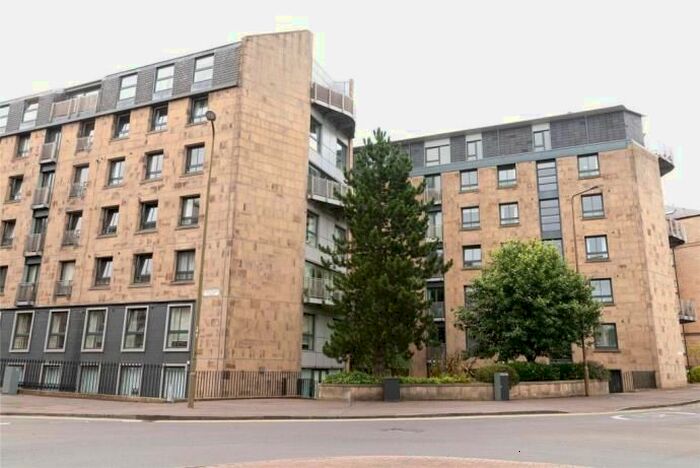 2 Bedroom Flat To Rent In East London Street, Edinburgh, EH7