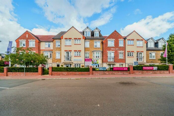 2 Bedroom Retirement Property For Sale In Ash Lodge, Walton-On-Thames, KT12