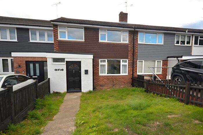 3 Bedroom Terraced House For Sale In Park Drive, Braintree, CM7
