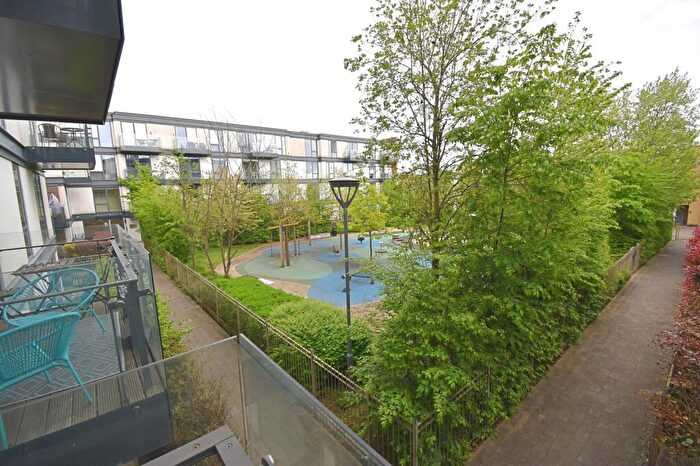 2 Bedroom Flat For Sale In Jacks Farm Way, Highams Park, London ., E4