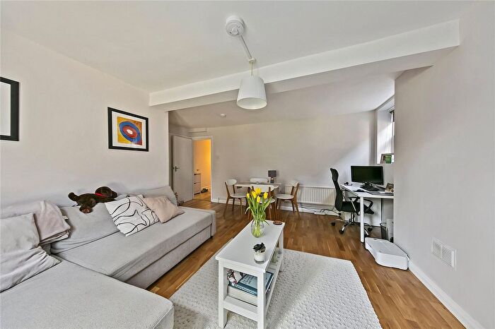 1 Bedroom Flat For Sale In Church Road, Richmond, TW9