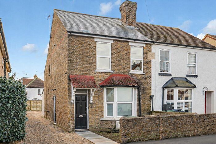 1 Bedroom Maisonette To Rent In Whitley Road, Hoddesdon, EN11