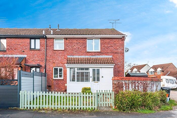 1 Bedroom End Of Terrace House For Sale In Woollaton Close, Grange Park, Swindon, SN5