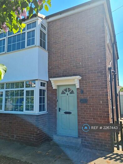 3 Bedroom Semi-Detached House To Rent In Lowther Road, Garforth, Leeds, LS25