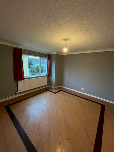 3 Bedroom House To Rent In Dobbins Road, Barry, CF63