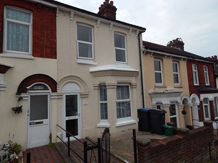 3 Bedroom Terraced House To Rent In Astley Avenue, Dover, CT16