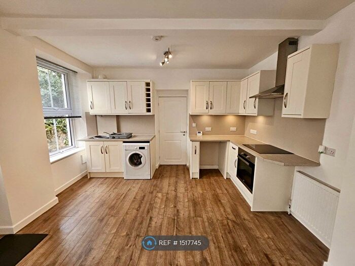 1 Bedroom Flat To Rent In Winner Street, Paignton, TQ3