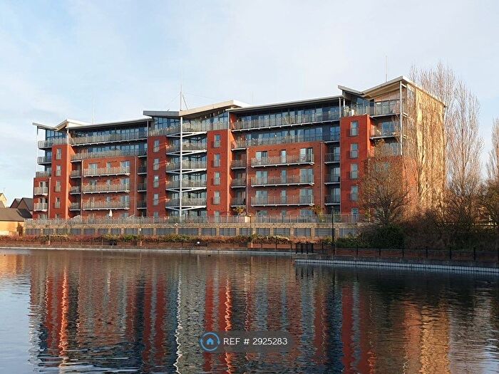 2 Bedroom Flat To Rent In Lakeside, Doncaster, DN4