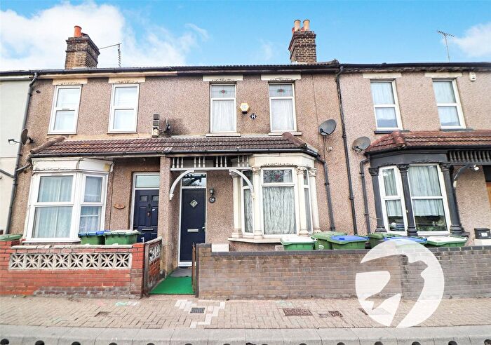 3 Bedroom Terraced House For Sale In South Road, Erith, Kent, DA8