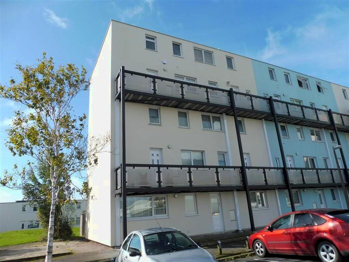 2 Bedroom Maisonette To Rent In Cornwell Close, Gosport, PO13