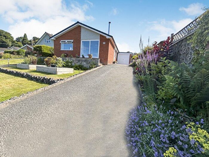 3 Bedroom Bungalow For Sale In Warden Close, Presteigne, LD8