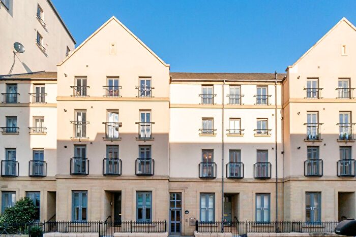 2 Bedroom Flat For Sale In Flat, Sandpiper Road, EH6