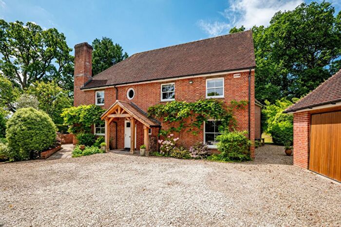 5 Bedroom Detached House For Sale In Southampton Road, Alderbury, Salisbury, Wiltshire, SP5