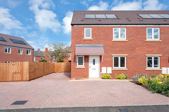 3 Bedroom Semi-Detached House To Rent In Charles Dyer Close, Melton Mowbray, LE13