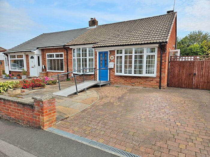 3 Bedroom Semi-Detached Bungalow For Sale In Ashlyn Close, Fareham, PO15