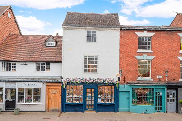2 Bedroom Apartment To Rent In Flat, High Street, Alcester, B49