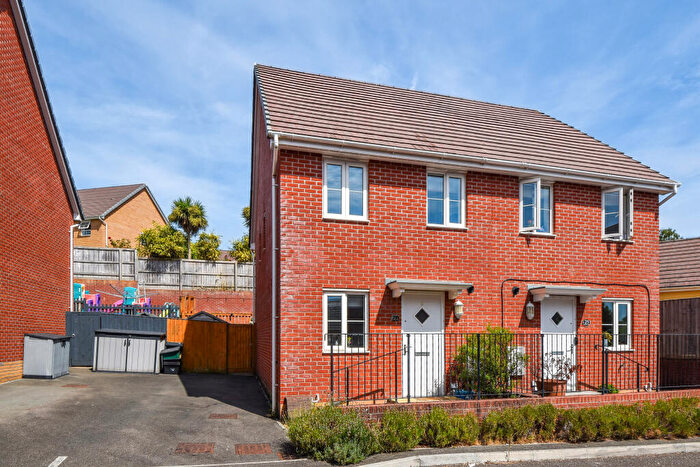 2 Bedroom Semi Detached House For Sale In Portland Close, Cullompton, EX15