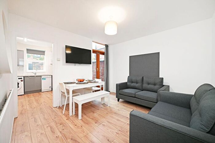 4 Bedroom Terraced House To Rent In Midland Street, City Centre, S1