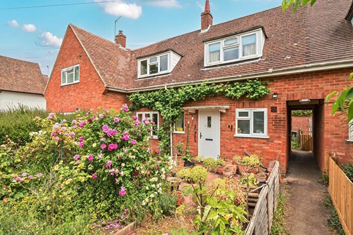2 Bedroom Terraced House For Sale In Flowers Piece, Ashampstead, Reading, Berkshire, RG8