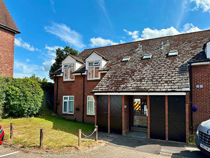 2 Bedroom Retirement Property For Sale In Oxford Road, Redhill, RH1
