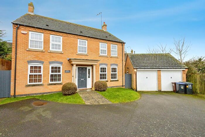 4 Bedroom Detached House For Sale In Brooks Close, Wootton, Northampton, NN4