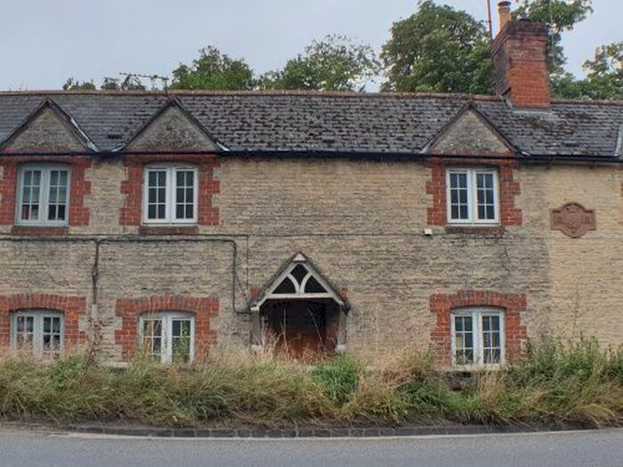 4 Bedroom Terraced House To Rent In Oxford Street, OX20