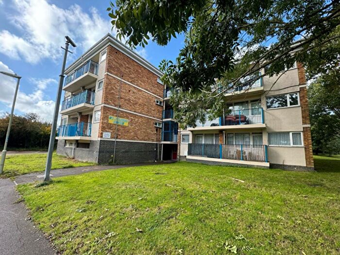 1 Bedroom Flat To Rent In Longfield Avenue, Fareham, Hampshire, PO14