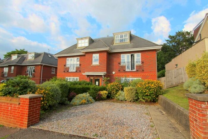 2 Bedroom Flat To Rent In Wesley Place, Epsom, Surrey, KT18