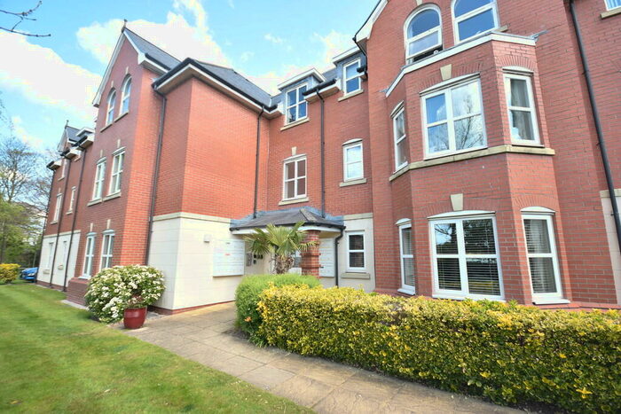 2 Bedroom Apartment To Rent In Woodlands View, Lytham St Annes, FY8