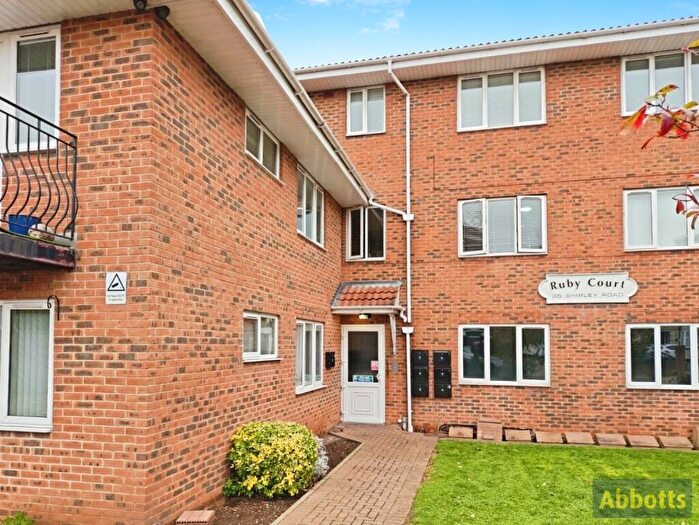 2 Bedroom Flat To Rent In Ruby Court, Leigh On Sea, SS9