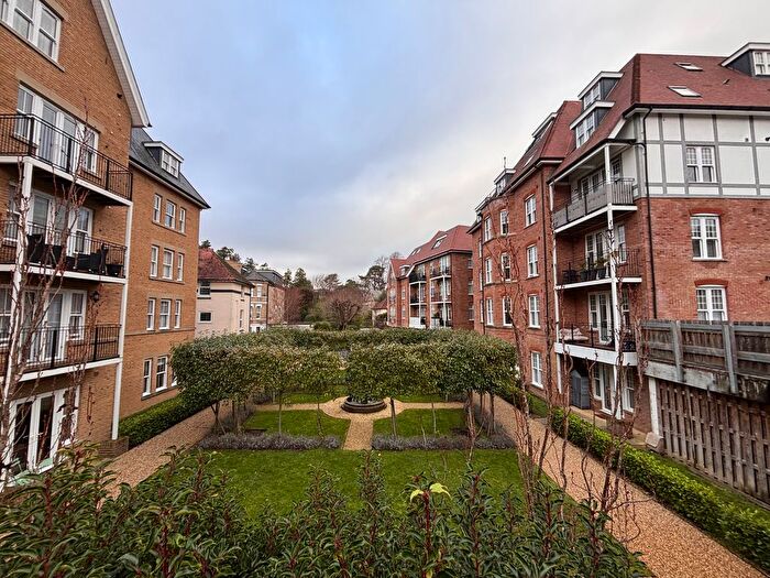 2 Bedroom Flat To Rent In Knyveton Road, Bournemouth, BH1