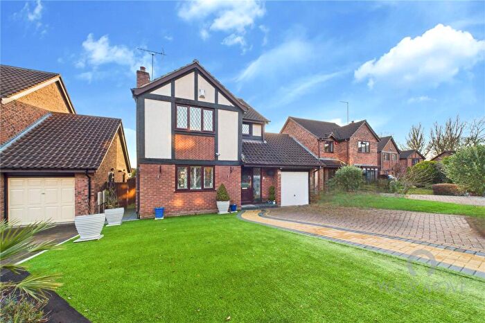 4 Bedroom Detached House For Sale In Ravens Croft, East Hunsbury, Northampton, NN4