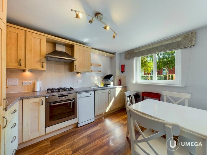 2 Bedroom Flat To Rent In Brunswick Road, Brunswick, Edinburgh, EH7