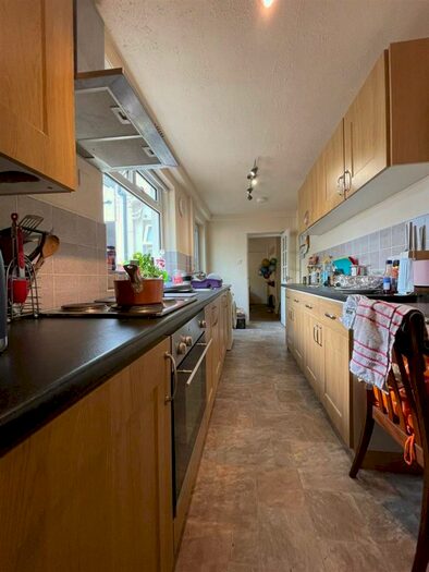 4 Bedroom Private Hall To Rent In Railway Street, Lancaster, LA1