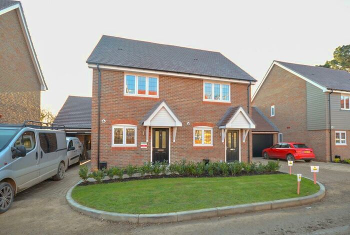 2 Bedroom Semi-Detached House To Rent In Rowan Close, Bell Lane, Birdham, PO20