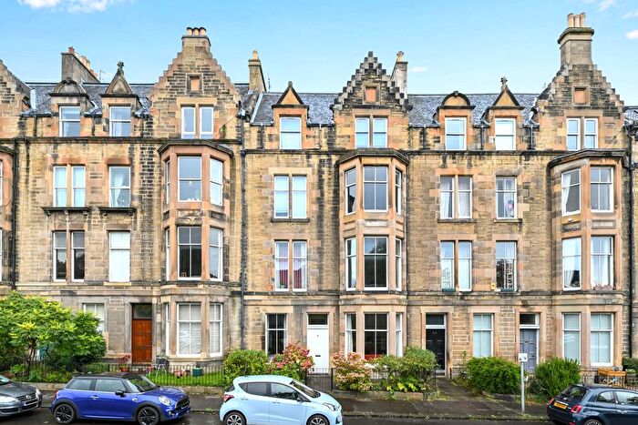 3 Bedroom Flat For Sale In Parkside Terrace, Newington, Edinburgh, EH16