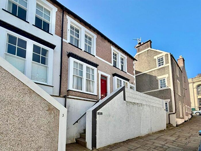 2 Bedroom House For Sale In Llewelyn Street, Conwy, LL32