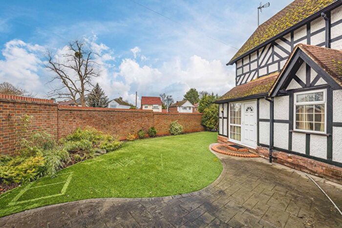 5 Bedroom Property To Rent In Ditton Road, Datchet, SL3