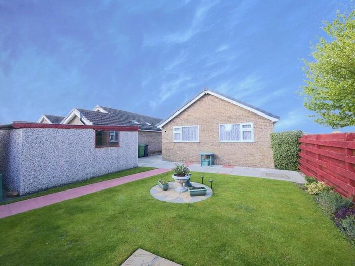 3 Bedroom Bungalow For Sale In Long Furrow, Haxby, York, YO32