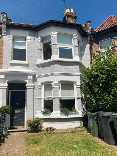 4 Bedroom Terraced House To Rent In Preston Road, Upper Leytonstone, London, E11