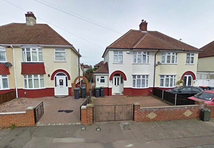 3 Bedroom House To Rent In Bedford, MK42