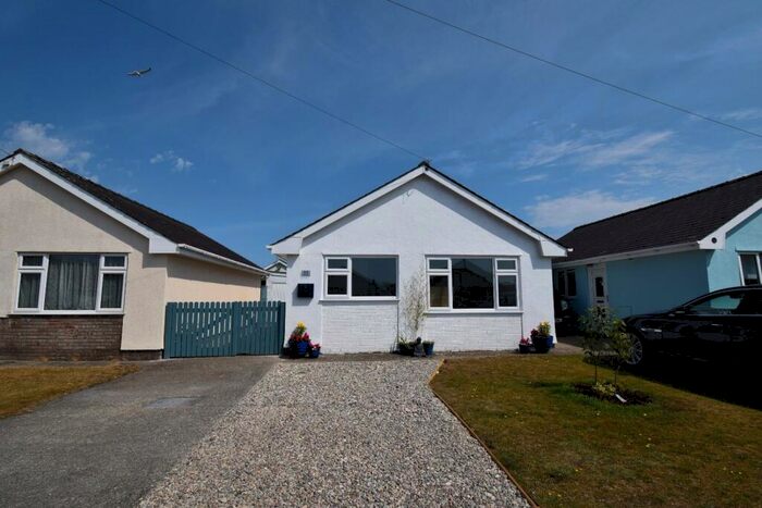 2 Bedroom Detached Bungalow For Sale In Cefn Y Gader, Morfa Bychan, Porthmadog, LL49