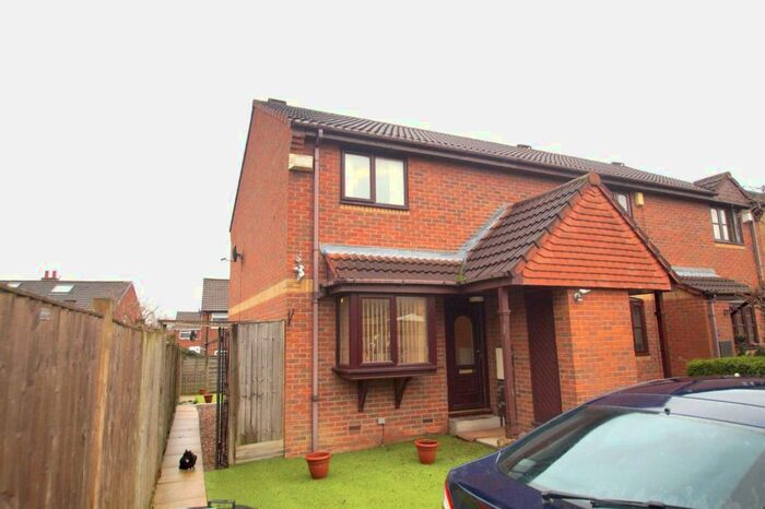 2 Bedroom Semi-Detached House To Rent In Long Field Drive, Halton, LS15