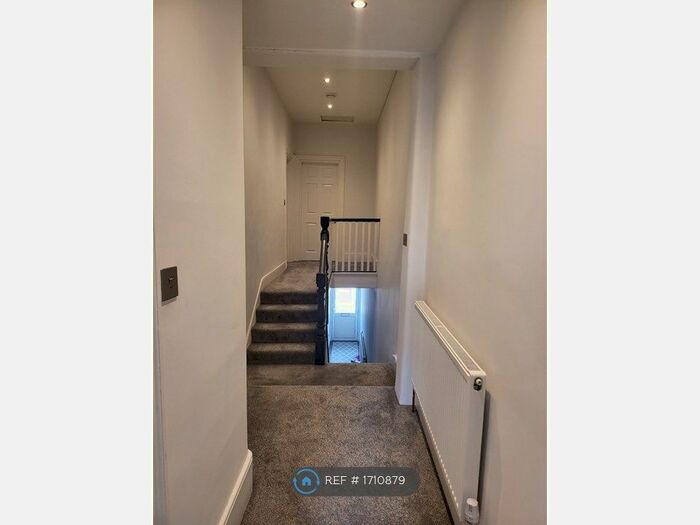 4 Bedroom Terraced House To Rent In Stanford Road, London, N11