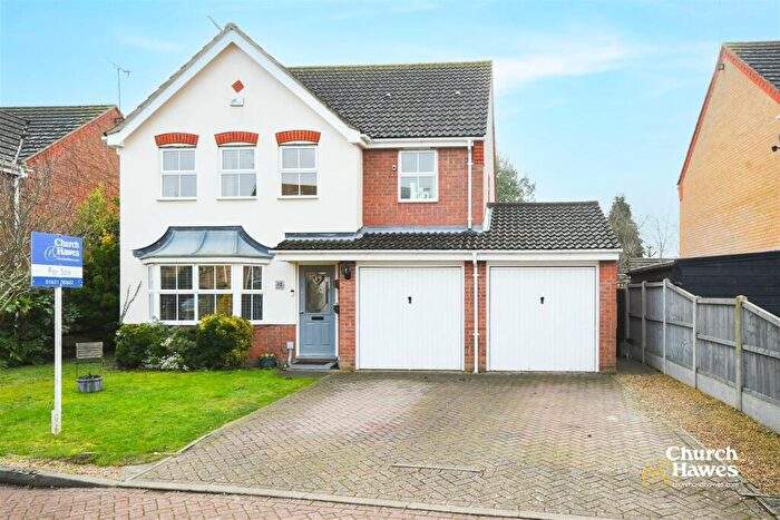 4 Bedroom Detached House For Sale In Roman Way, Burnham-On-Crouch, CM0