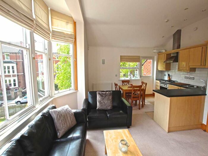 1 Bedroom Flat To Rent In The Lodge, Lucknow Road, Nottingham, Nottinghamshire, NG3