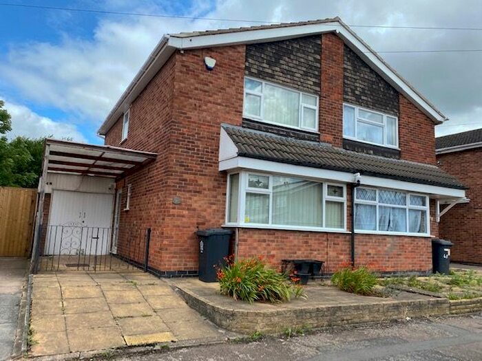 3 Bedroom Semi-Detached House To Rent In Stancliff Road, Leicester, LE4